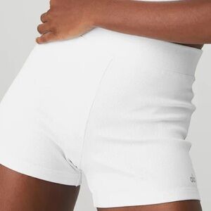 Alo Yoga Goddess Ribbed Shorts